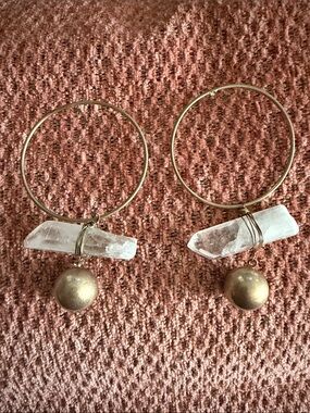 Gorgeous gold tone clear quartz wire wrapped hoop style pierced dangle earrings